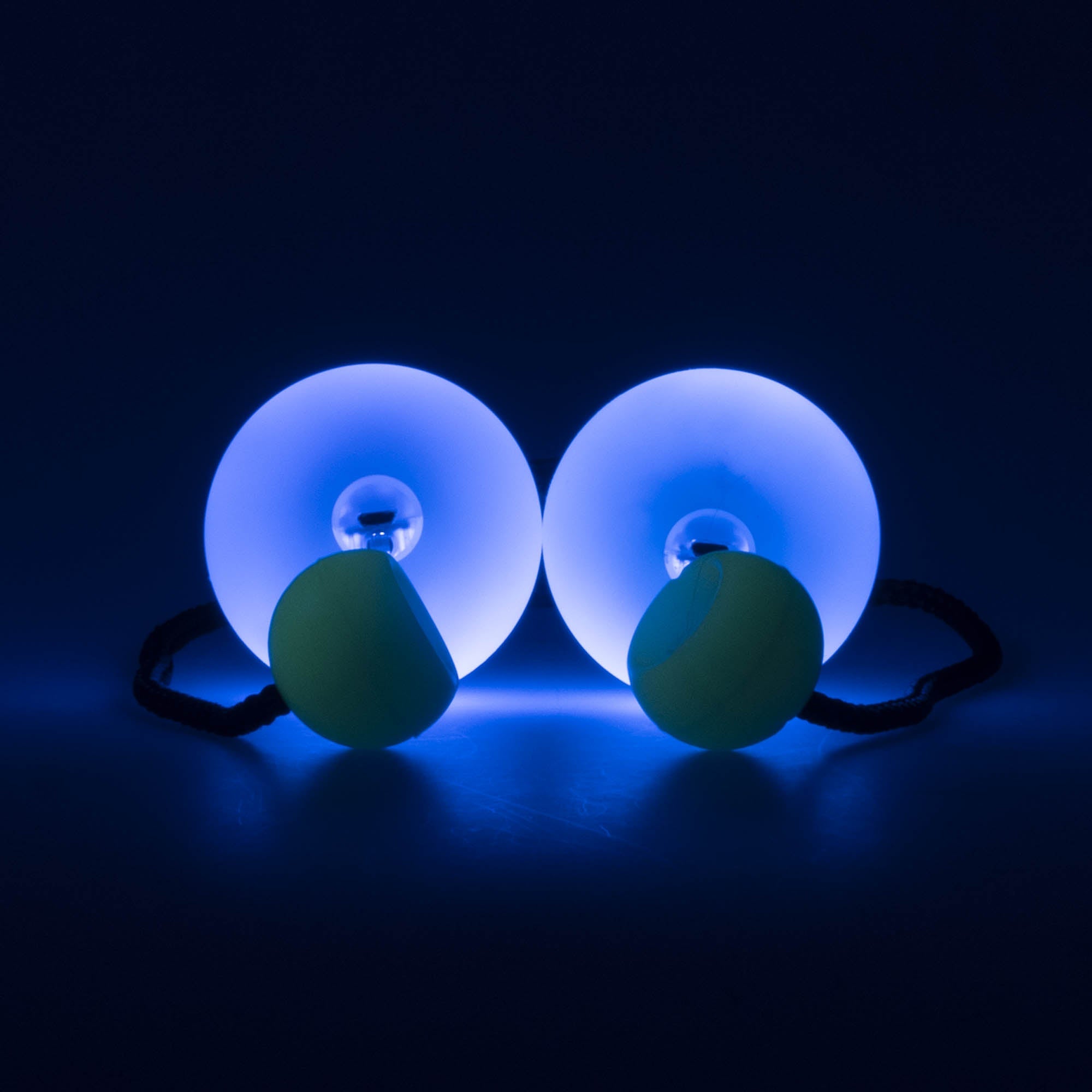 Echo Orbit : Flight - 20 function LED poi – Firetoys US