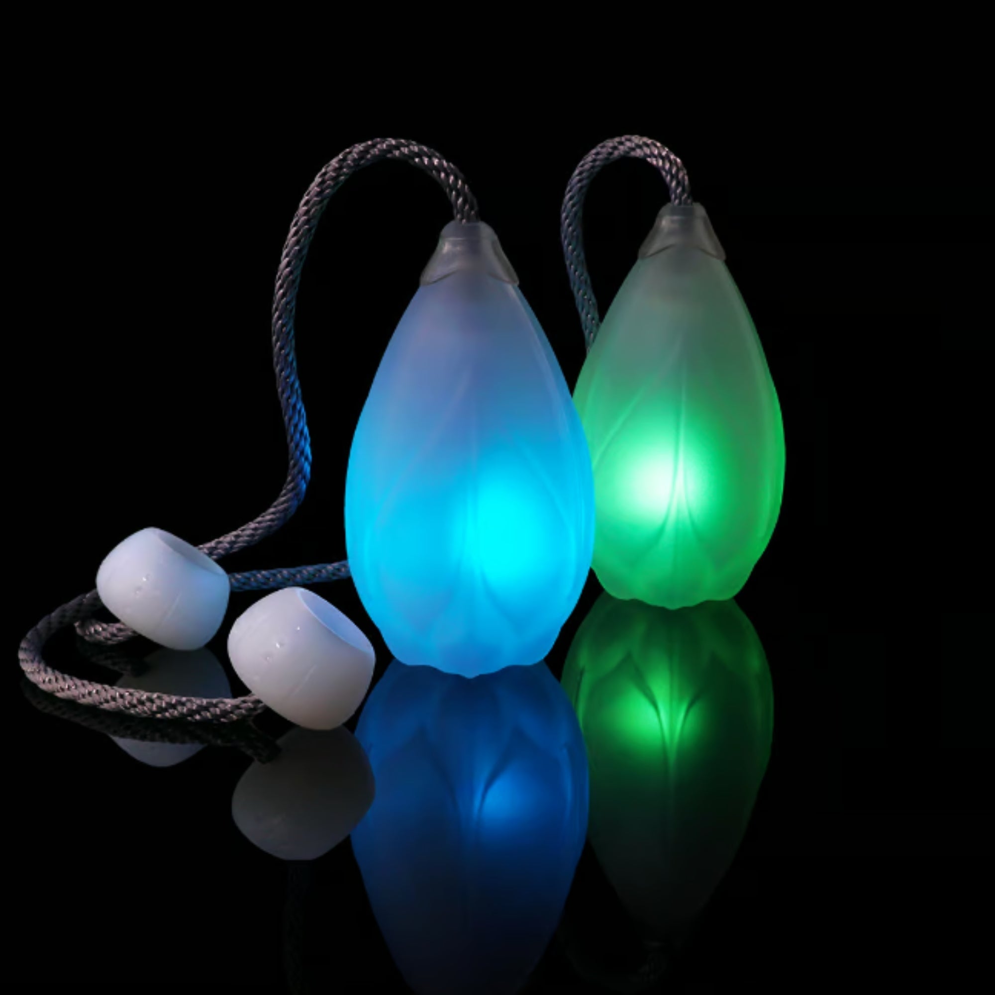 Flowtoys Podpoi v2 glowing, 1 is green 1 is blue