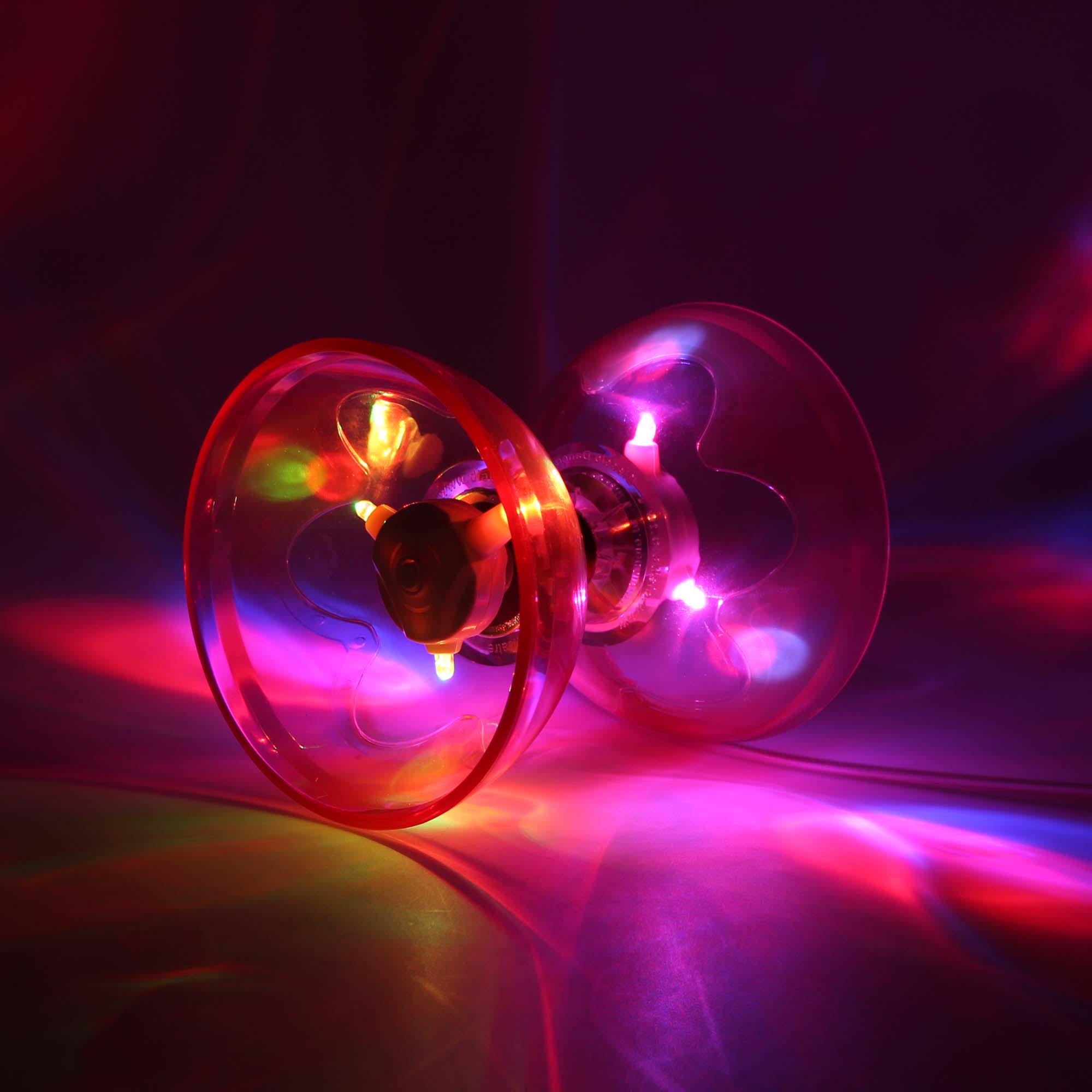 diabolo fitted with LED units glowing