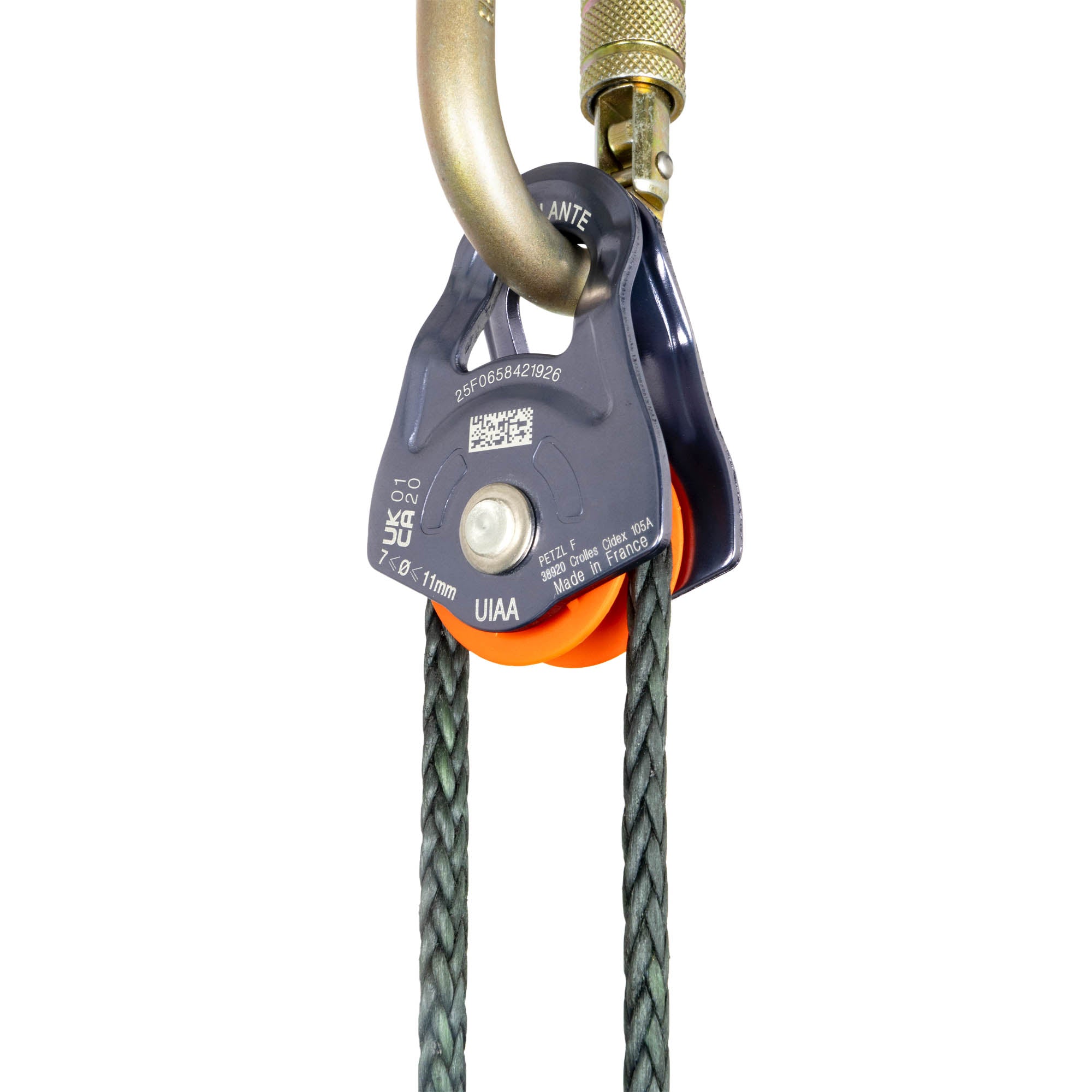 Petzl pulley oscillante attached to carabiner at angle